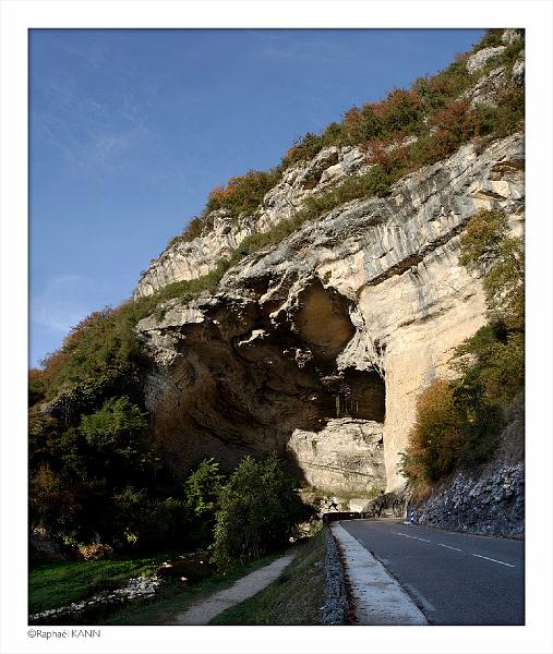 Grotte_18w.jpg